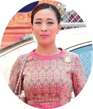 พิธีถวายพระพรชัยมงคล เจริญพระพุทธมนต์ อธิษฐานจิต ถวายเป็นพระราชกุศลและลงนามถวายพระพร พลเอกหญิง สมเด็จพระเจ้าลูกเธอ เจ้าฟ้าพัชรกิติยาภา นเรนทิราเทพยวดี กรมหลวงราชสาริณีสิริพัชร มหาวัชรราชธิดา วันอังคารที่ 20 ธันวาคม 2565 ณ หอประชุมมหาวิทยาลัยราชภัฏสุรินทร์ พิธีถวายพระพรชัยมงคล เจริญพระพุทธมนต์ อธิษฐานจิต ถวายเป็นพระราชกุศลและลงนามถวายพระพร พลเอกหญิง สมเด็จพระเจ้าลูกเธอ เจ้าฟ้าพัชรกิติยาภา นเรนทิราเทพยวดี กรมหลวงราชสาริณีสิริพัชร มหาวัชรราชธิดา วันอังคารที่ 20 ธันวาคม 2565 ณ หอประชุมมหาวิทยาลัยราชภัฏสุรินทร์